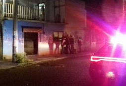 Vecinos de la colonia Prados Verdes sometieron a dos ladrones