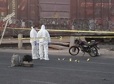 Desde un automovil siguen y hieren a un motociclista en la avenida Siervo de la Nación, de Morelia, Michoacán