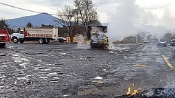 CON ACTOS DELINCUENCIALES COMUNEROS DE PARACHO AAPOYAN A CNTE EN MICHOACAN